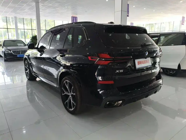 BMW X5 — Фото автомобиля 6