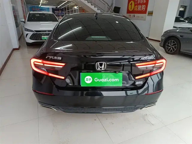 Honda Accord — Фото автомобиля 5