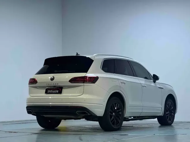 Volkswagen Touareg 2022 2.0TSI Rui Shang Edition — Фото автомобиля 18