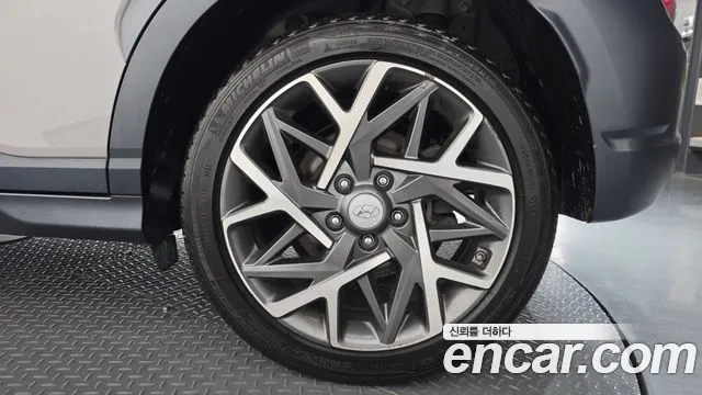 Hyundai Kona — Фото автомобиля 21