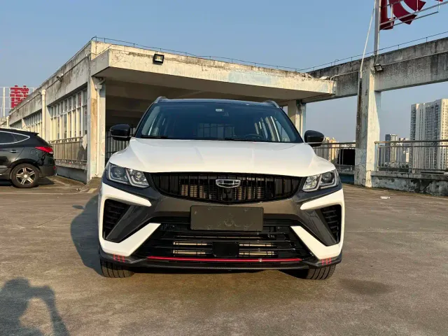 Geely Binyue — Фото автомобиля 4