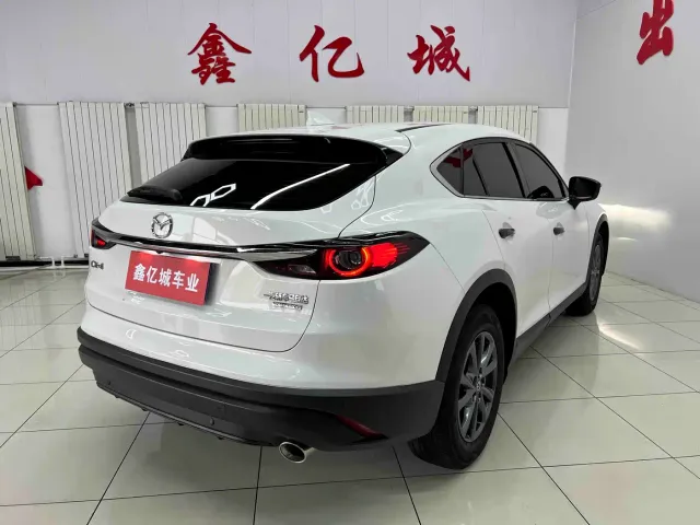 Mazda CX-4 — Фото автомобиля 4