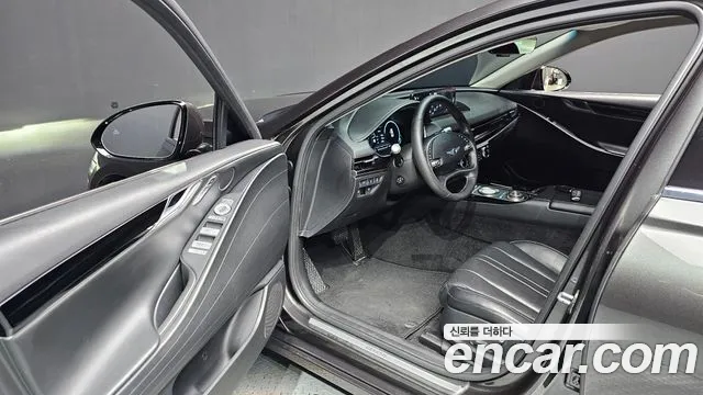 Genesis G80 Бензин 2.5 турбо 2WD — Фото автомобиля 10
