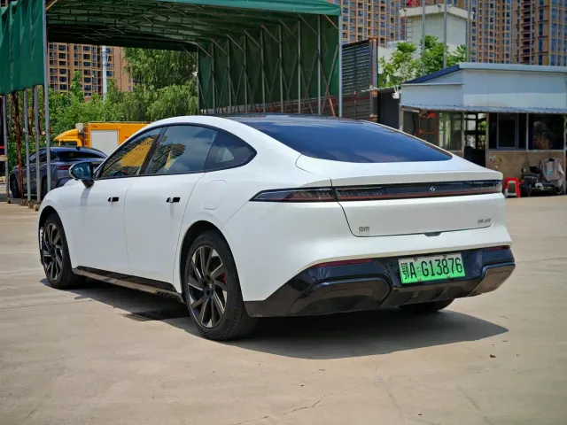 Dongfeng eπ 007 — Фото автомобиля 7