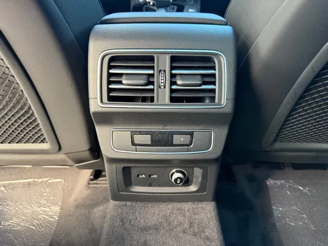 Audi Q5L — Фото автомобиля 12