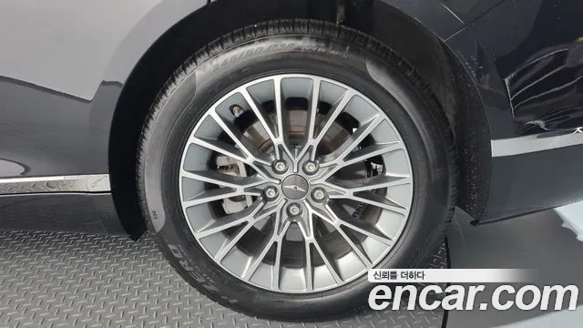 Genesis G80 Бензин 2.5 турбо 2WD — Фото автомобиля 19