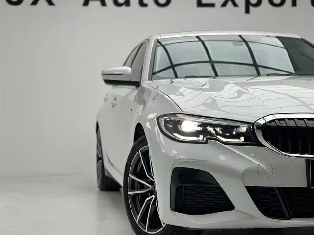 BMW 3 Series — Фото автомобиля 4