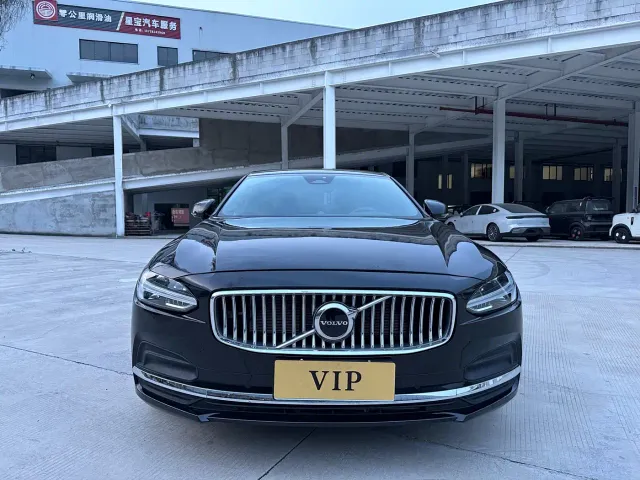 Volvo S90 — Фото автомобиля 2