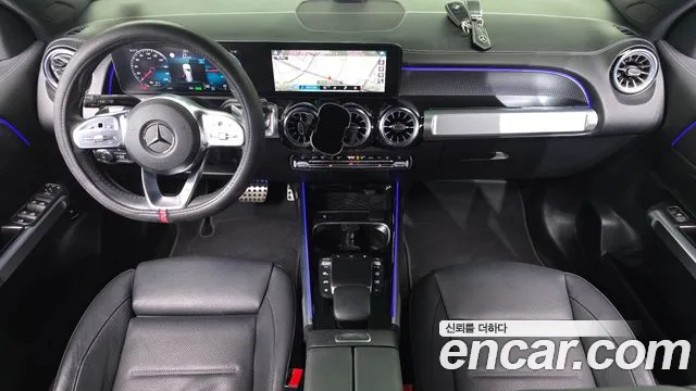 Mercedes-Benz EQB — Фото автомобиля 7