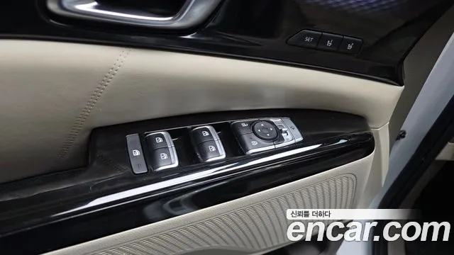Kia Canival Carnival 4 поколение Бензин 9 мест Signature — Фото автомобиля 12