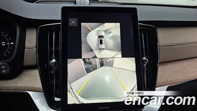 Volvo XC90 — Фото автомобиля 15