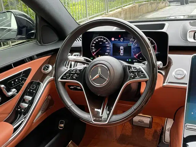 Mercedes-Benz Maybach S-Class — Фото автомобиля 18