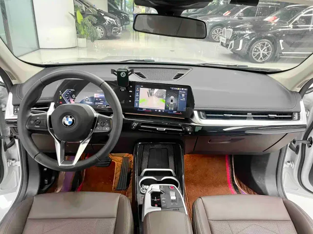 BMW X1 — Фото автомобиля 4