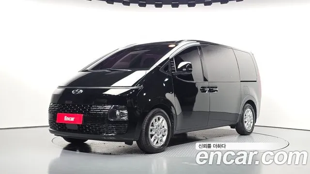 Фотография автомобиля — Hyundai Staria