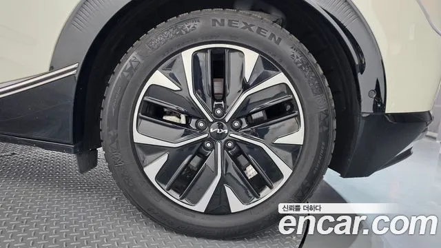 Kia EV6 — Фото автомобиля 6