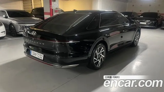 Hyundai Grandeur GN7 — Фото автомобиля 4