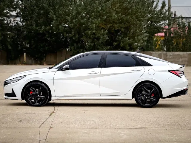 Hyundai Elantra — Фото автомобиля 7