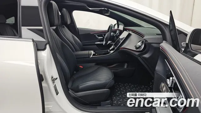 Mercedes-Benz EQE V295 — Фото автомобиля 17
