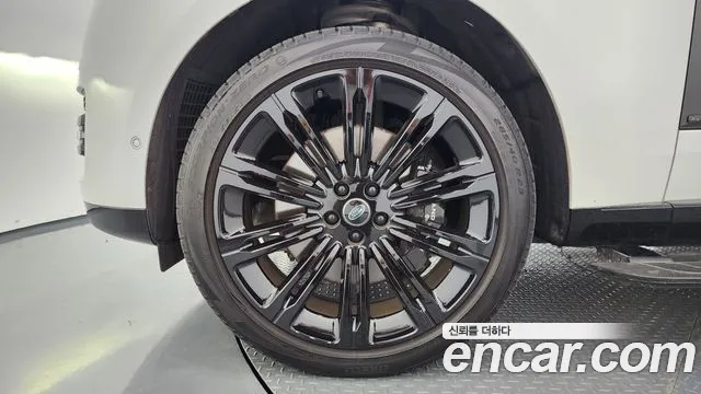 Land Rover Range Rover — Фото автомобиля 4
