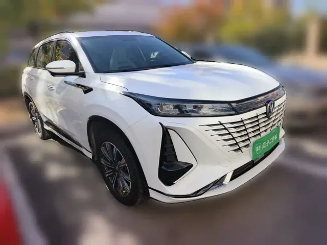 Changan CS75 Plus — Фото автомобиля 3