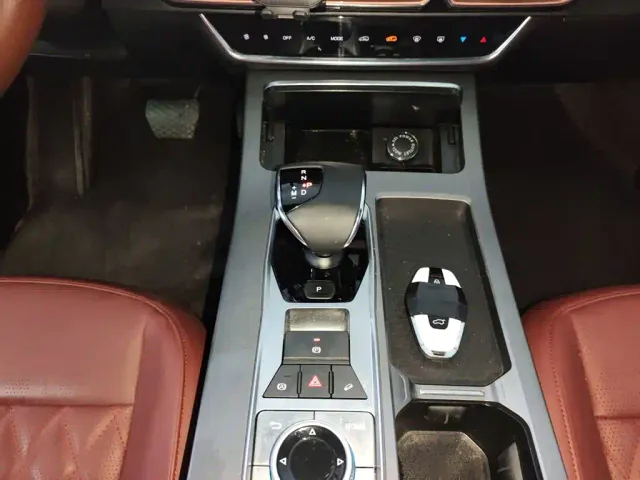 Jetour X70 Plus — Фото автомобиля 13