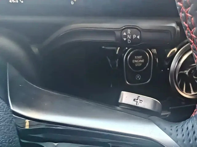 Mercedes-Benz A-Class — Фото автомобиля 14