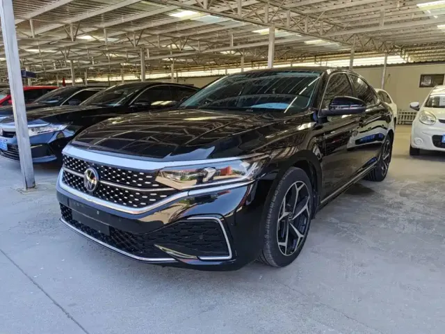 Фотография автомобиля — Volkswagen Passat