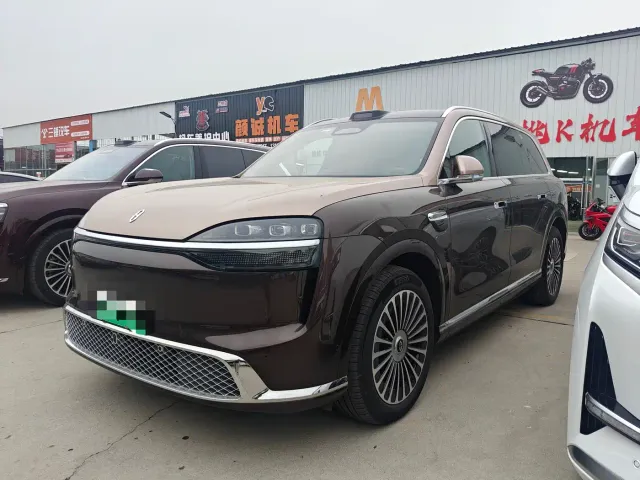 AITO Wenjie AITO M9 — Фото автомобиля 12