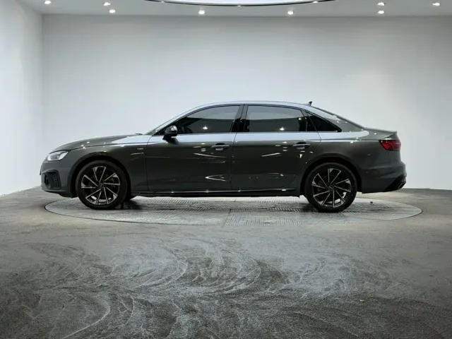 Audi A4L — Фото автомобиля 5
