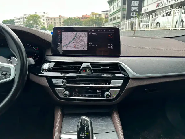 BMW BMW 5 Series 2022 Facelift II 530Li Premium Package M Sport — Фото автомобиля 18