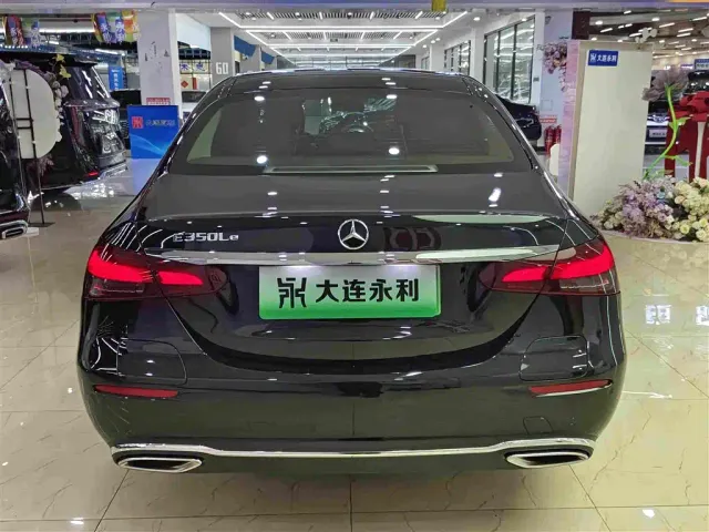Mercedes-Benz E-Class — Фото автомобиля 15