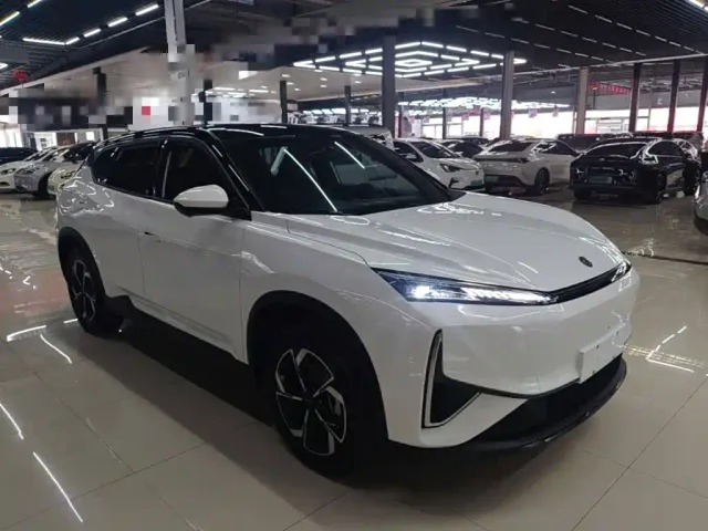 Dongfeng Fengshen L7 — Фото автомобиля 3