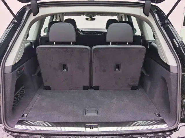 Audi Q7 — Фото автомобиля 7