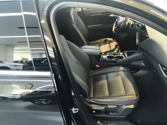 Buick Envision Plus — Фото автомобиля 24