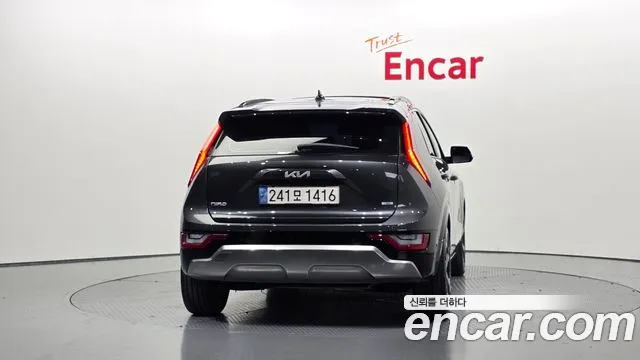 Kia Niro The All New Niro Signature — Фото автомобиля 4