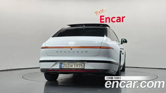Hyundai Grandeur GN7 — Фото автомобиля 4