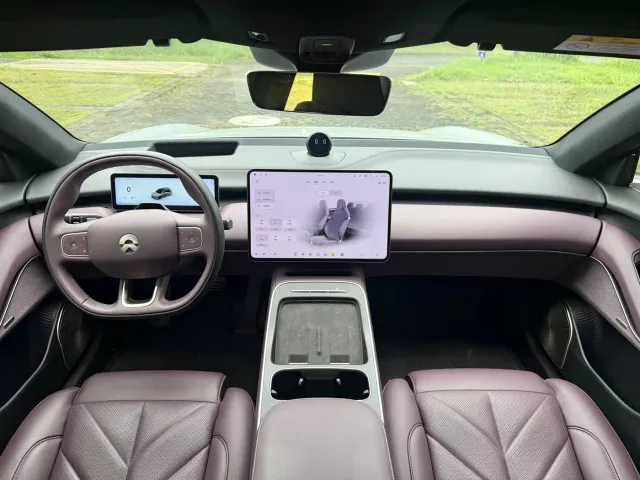 Nio ET5 Touring — Фото автомобиля 6