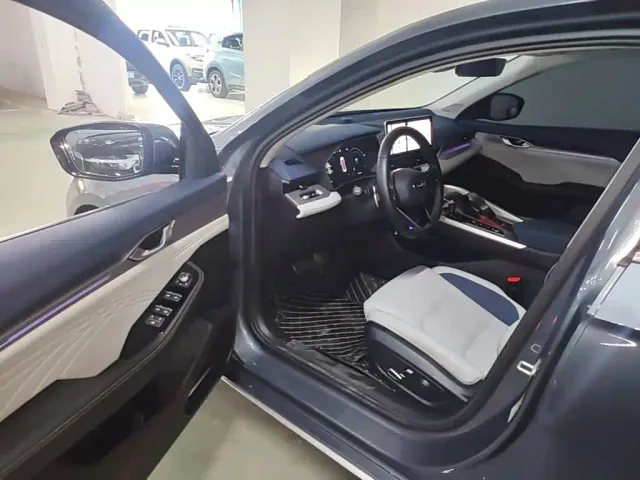 Geely Xingrui — Фото автомобиля 15