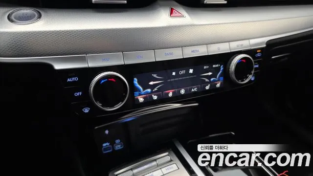 Genesis G80 Electrified G80 (RG3) — Фото автомобиля 26