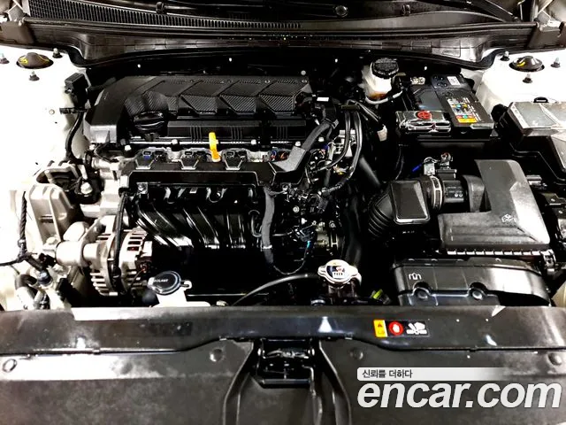 Hyundai Avante CN7 — Фото автомобиля 6