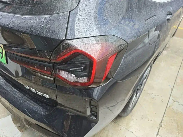 BMW iX3 — Фото автомобиля 7