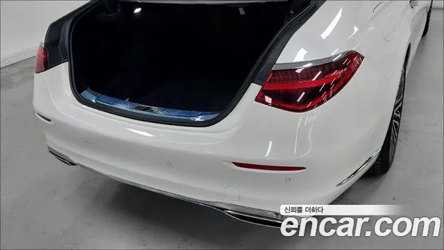 Mercedes-Benz S-Class W223 — Фото автомобиля 11