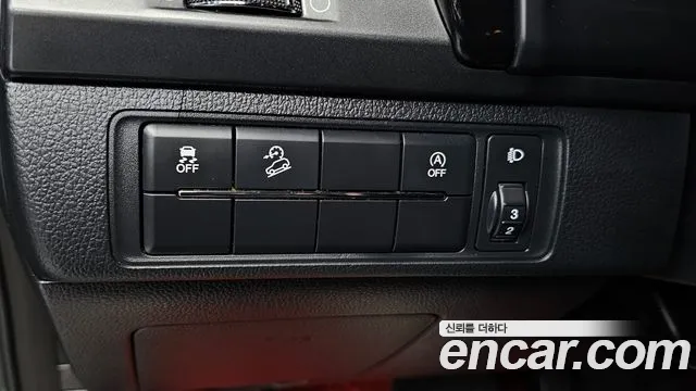 KG_Mobility_Ssangyong Rexton Новый Rexton Sport Khan Дизель 2.2 4WD — Фото автомобиля 13