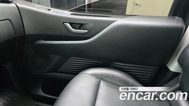 Hyundai Staria — Фото автомобиля 25