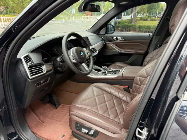 BMW X5 — Фото автомобиля 8