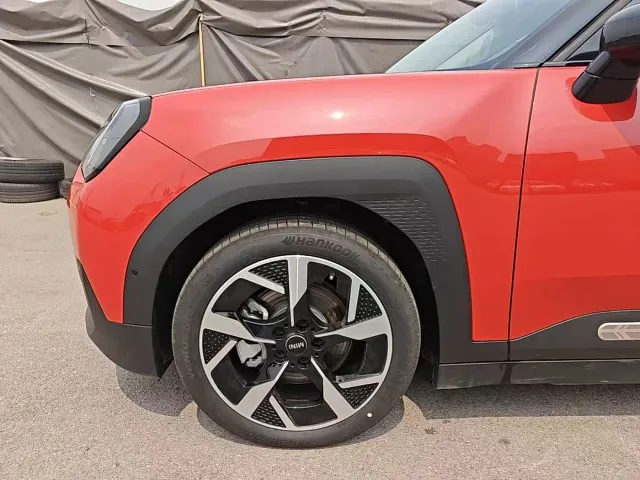 MINI Electric MINI ACEMAN — Фото автомобиля 7