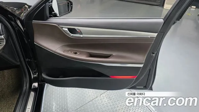 Hyundai Grandeur New — Фото автомобиля 14