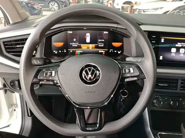 Volkswagen Polo — Фото автомобиля 10