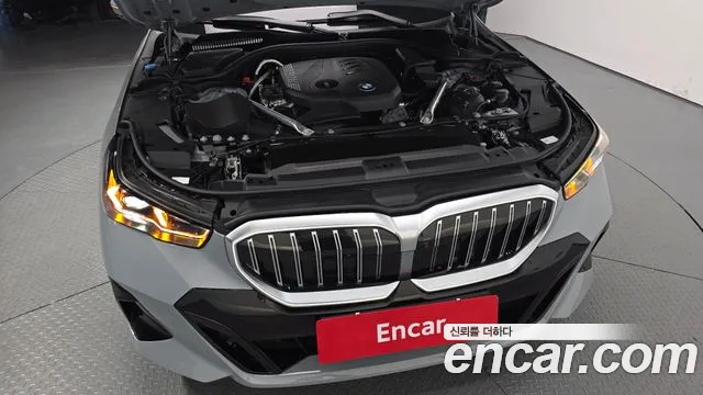 BMW 5 Series G60 — Фото автомобиля 9