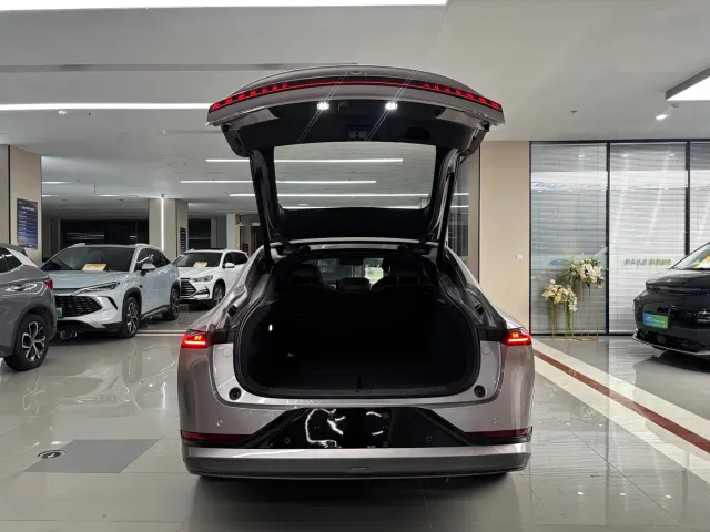 Changan Qiyuan A07 — Фото автомобиля 7